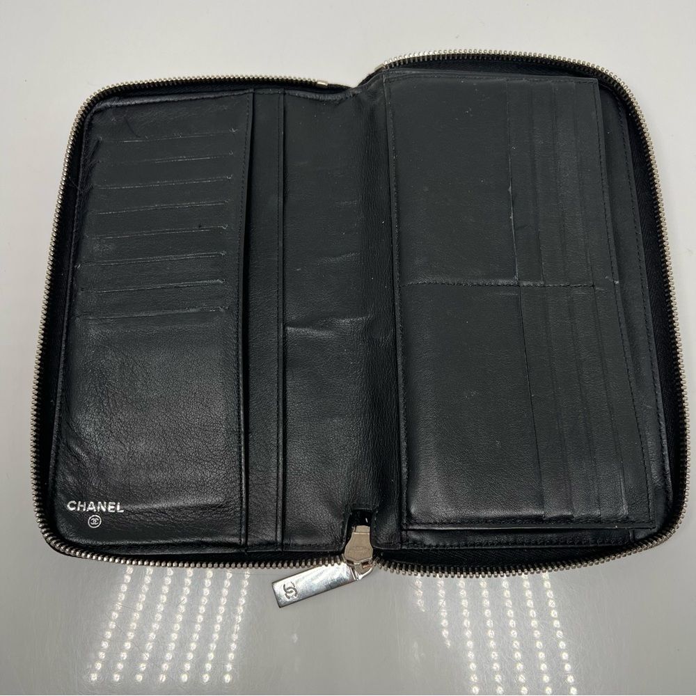 Chanel Quilted Black Patent Leather Zip Around Wallet - Picture 4 of 9